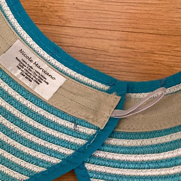 Nicole Marciano 100% straw visor with velcro closing for adjustable fit. - Picture 6 of 6